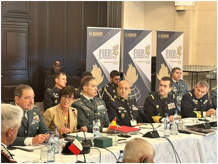 18 de febrero. Firma del Acuerdo Tripartito FIE de cooperación entre fuerzas de gendarmerías europeas