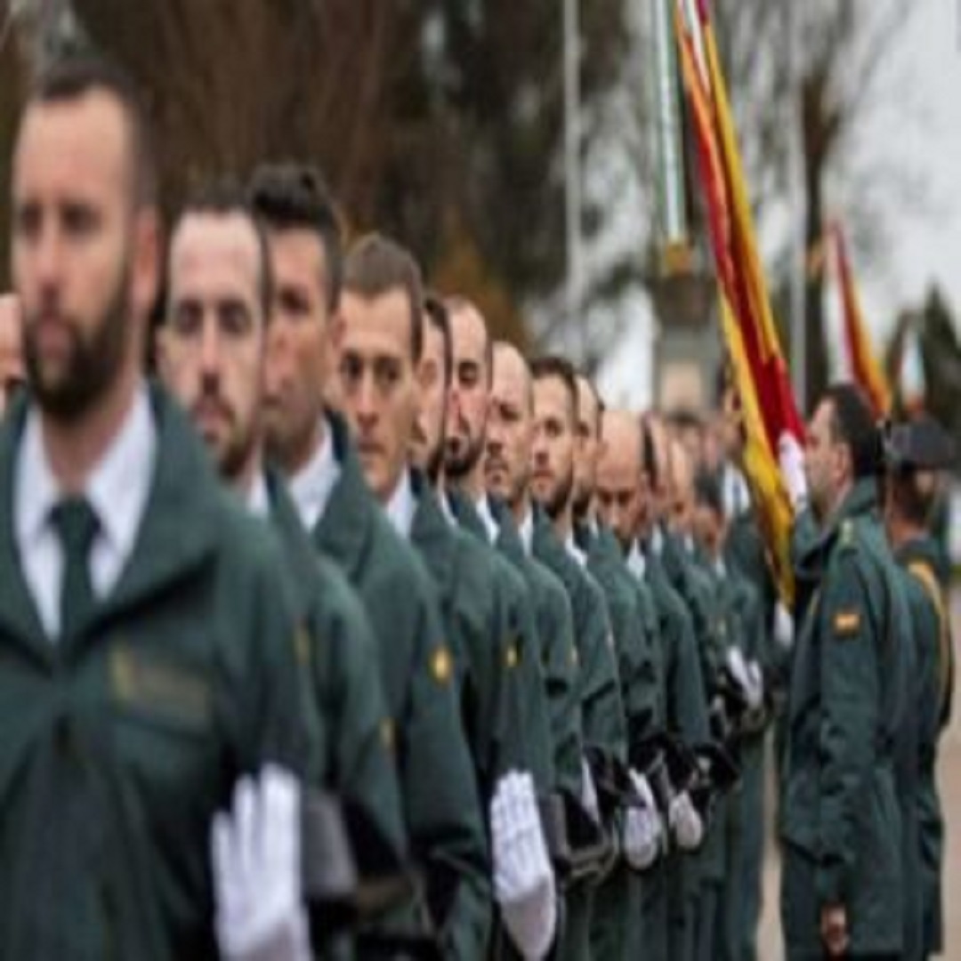 Academia Centro en Alicante, formación para oposiciones de Policía Nacional y Guardia Civil, acceso físico y temario para preparación