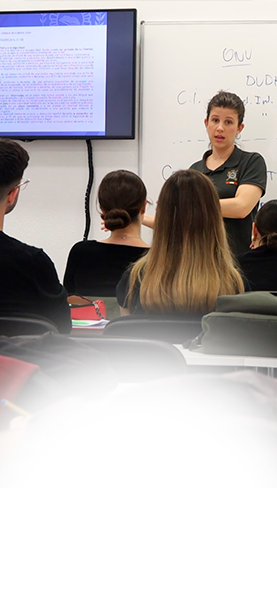 Profesora clases academia centro