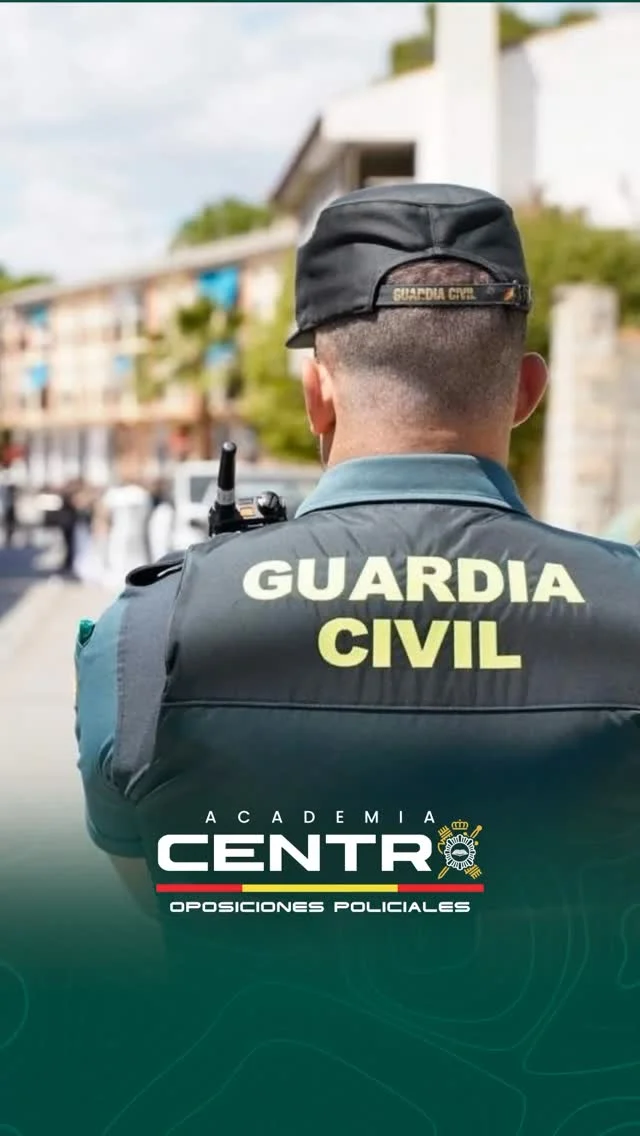 Cada uniforme que ves empezó con una decisión: opositar.
Y en Academia Centro, sabemos cómo guiarte paso a paso.”
Tu plaza empieza aquí.
#oposicionesguardiacivil #academiacentro #futuroseguro